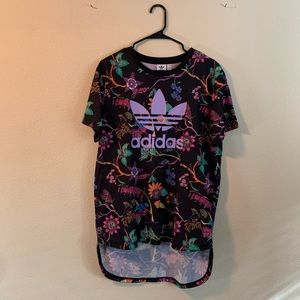 Adidas T-shirt